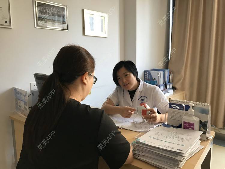 更美 - 深圳华厦眼科医院的ICL晶体植入经验 | ICL晶体植入