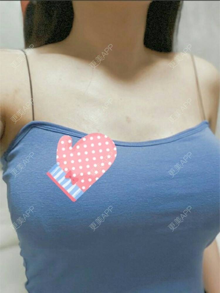 胸照片罩杯凸起图片