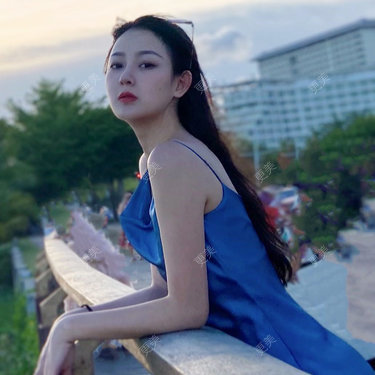 轻鸿一撇一捺