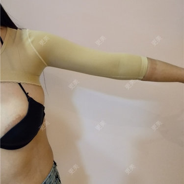 更美用户VWYryf2A9C