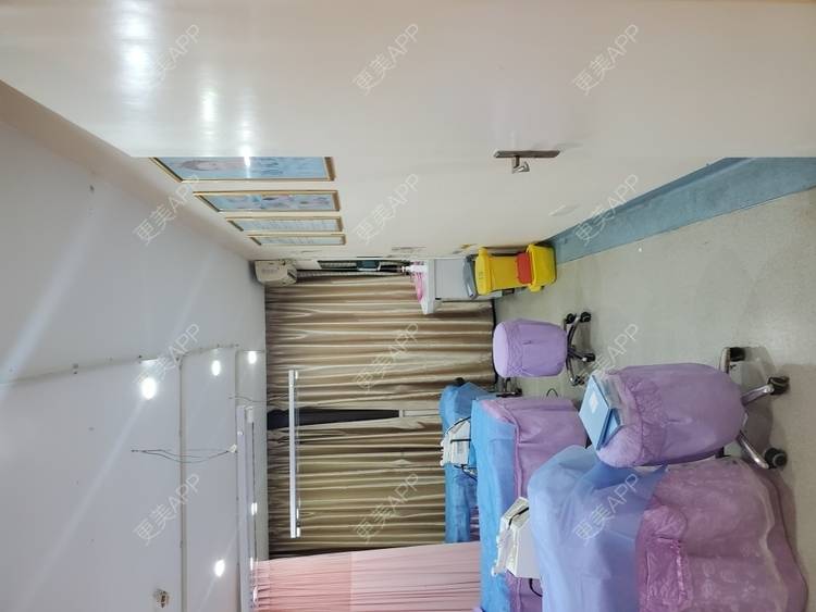 更美 - 杰大的红蓝光清痘经验 | 深圳 | 红蓝光清痘