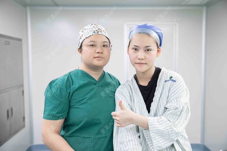 更美 - 小小丽莉的全切双眼皮经验 | 深圳 | 全切双眼皮