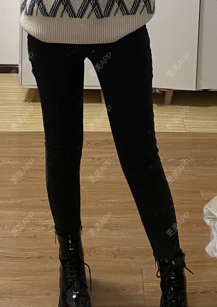 吸脂瘦大腿前后对比照_更美用户6z3z1n3kun吸脂瘦大腿前后对比照_术后